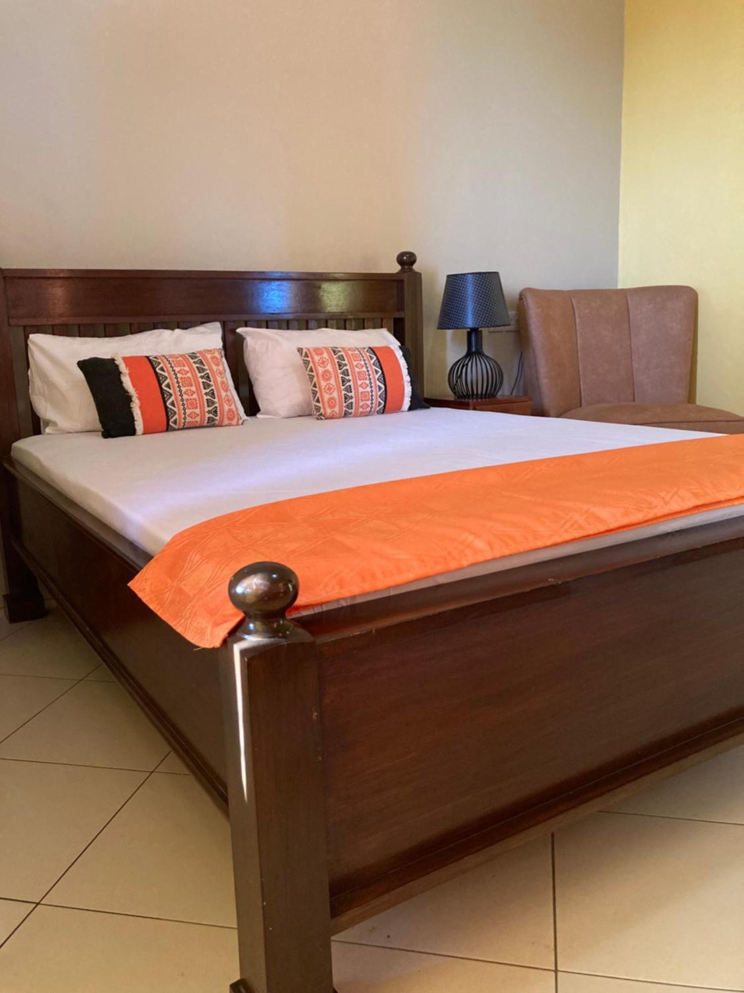 Appartamento Thegatsbystyle By Jevas Dar es Salaam Esterno foto